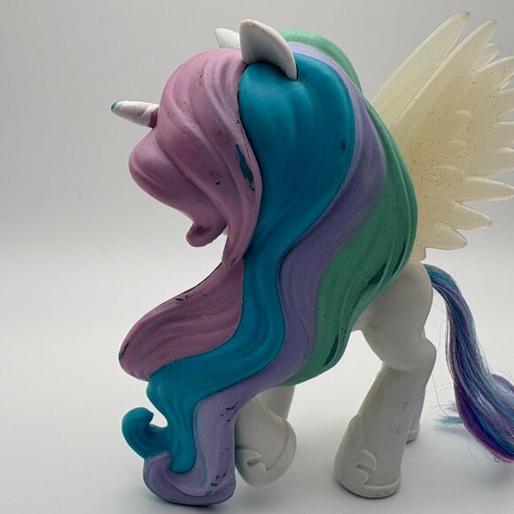 My Little Pony (MLP) Princess Celestia G4 2012 Brushable Tail (SKU: 350TO) - Picture 5 of 9